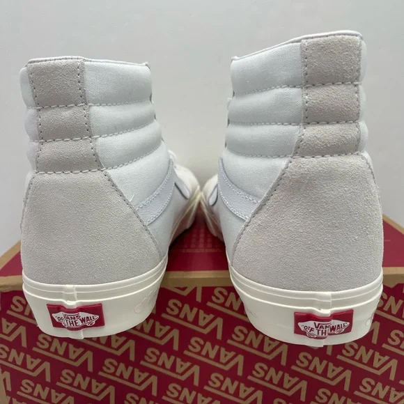 Vans Men’s Sk8-Hi
Secret Lover True White
VN000BW7W00 Sneakers - Picture 12 of 16